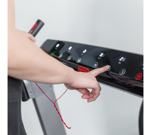 Бігова доріжка електрична FLOW FITNESS RUNNER DTM400i