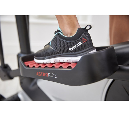 Орбітрек електромагнітний Reebok A6.0 Cross Trainer RVAR-10611SL чорно-білий Орбітрек електромагнітний Reebok A6.0 Cross Trainer RVAR-10611SL чорно-білий