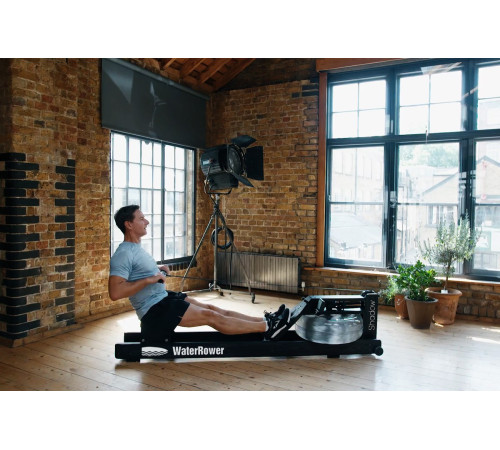 Веслувальний тренажер водний WaterRower Shadow S4 Ash чорний Веслувальний тренажер водний WaterRower Shadow S4 Ash чорний