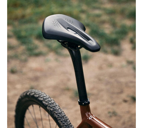 Сідло FIZIK TERRA ARGO X5 150мм чорне Сідло FIZIK TERRA ARGO X5 150мм чорне
