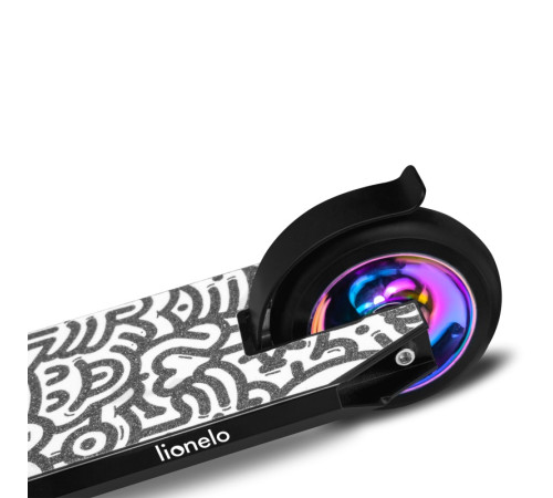 Дитячий самокат Lionelo WHIZZ - чорно-фіолетовий Дитячий самокат Lionelo WHIZZ - чорно-фіолетовий