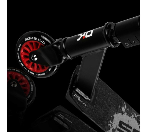 Самокат трюковий SOKE EVO чорно-червоний