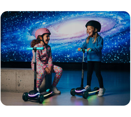 Дитячий самокат триколісний Ricokids Leddi чорно-бірюзовий