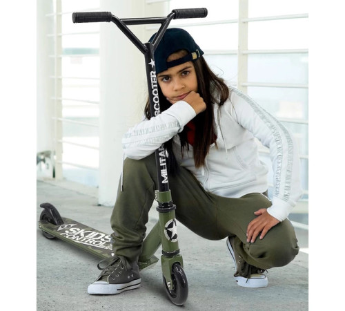 Дитячий самокат фрістайл Skids Control Military зелений