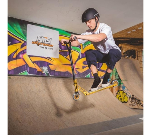 Самокат HS202 PRO STUNT NILS EXTREME - чорно-золотистий Самокат HS202 PRO STUNT NILS EXTREME - чорно-золотистий