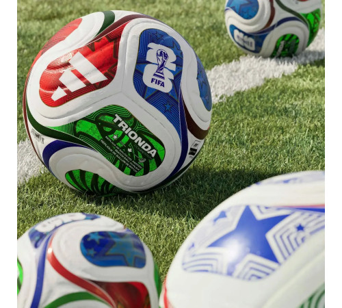 Футбольний м'яч Adidas FIFA World Cup 26 Trionda Training розмір 4, біло-червоний