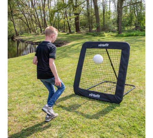 Сітка тренувальна для футболу VIRTUFIT REBOUNDER PRO KICKBACK 84 х 84 см, чорна