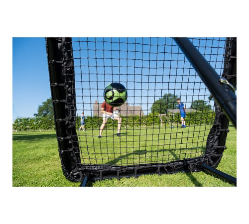Сітка тренувальна для футболу EXIT Kickback Rebounder L 124 х 124 см, чорна Сітка тренувальна для футболу EXIT Kickback Rebounder L 124 х 124 см, чорна
