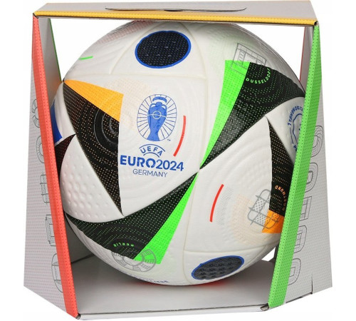 М'яч футбольний Adidas Euro24 Pro IQ3682 розмір 5, біло-чорний М'яч футбольний Adidas Euro24 Pro IQ3682 розмір 5, біло-чорний
