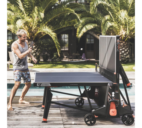 Стіл тенісний Cornilleau 700X OUTDOOR, чорний Стіл тенісний Cornilleau 700X OUTDOOR, чорний