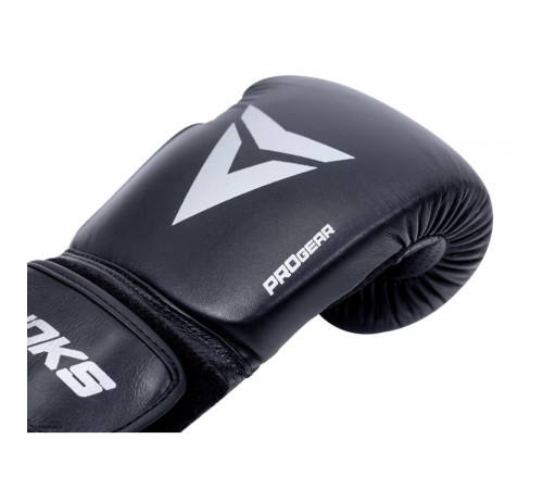 Рукавички боксерські V`Noks Futuro Tec 10 унцій, чорно-білі