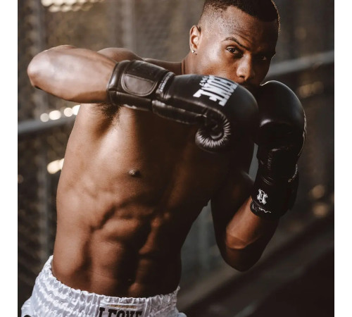 Рукавички боксерські з бинтами Leone GN111 THE GREATEST розмір 16 унцій, чорні