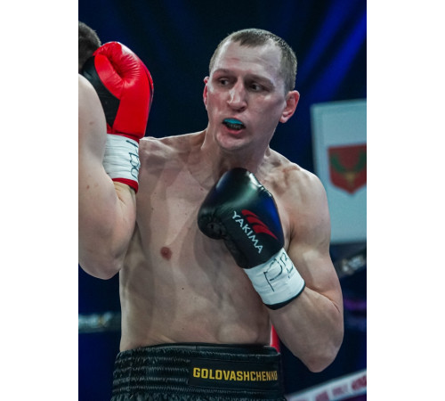 Боксерські рукавички WOLF BLACK L (10 унцій) Боксерські рукавички WOLF BLACK L (10 унцій)