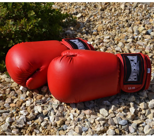 Рукавички боксерські PowerPlay 3004 Classic 18 унцій, червоні