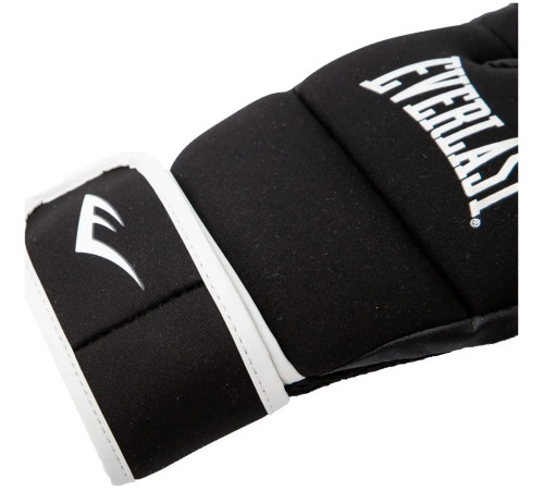 Рукавички для кікбоксингу EVERLAST CORE розмір S/M, чорно-білі
