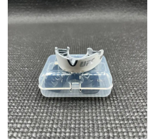 Капа боксерська дитяча OPRO Silver UFC до 10 років біло-срібляста