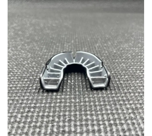 Капа боксерська доросла OPRO Grillz Silver від 11 років чорно-срібляста