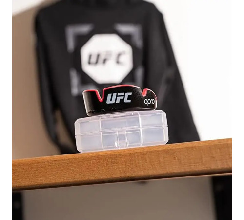 Капа боксерська дитяча OPRO Silver UFC Hologram до 10 років чорно-червона