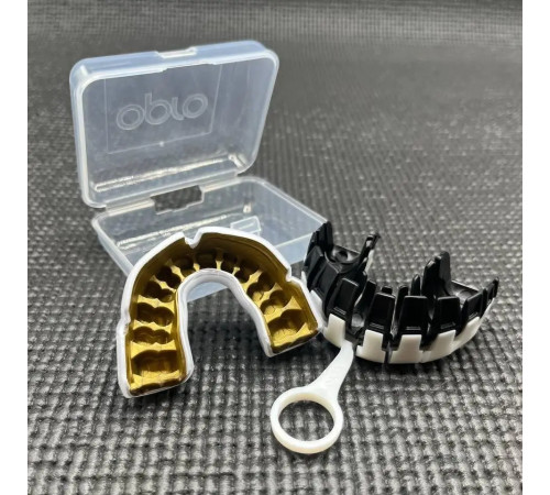 Капа боксерська доросла OPRO Instant від 11 років біло-золотиста