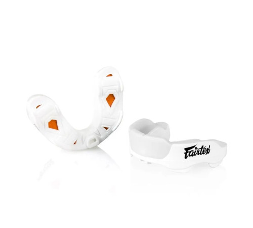 Капа боксерська доросла Fairtex MG3 від 11 років біла