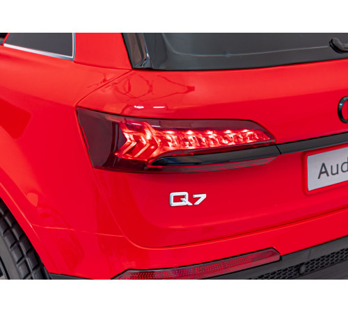 Дитяча акумуляторна машинка Audi Q7 NEW LIFT Червона Дитяча акумуляторна машинка Audi Q7 NEW LIFT Червона