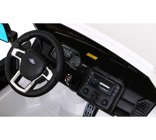 Дитяча акумуляторна машинка Ford Super Duty Біла Дитяча акумуляторна машинка Ford Super Duty Біла