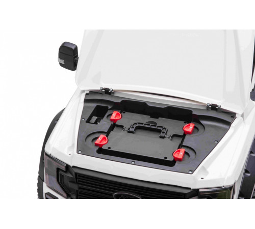 Дитяча акумуляторна машинка Ford Super Duty Біла Дитяча акумуляторна машинка Ford Super Duty Біла