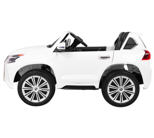 Lexus LX570 2-місний дитячий автомобіль Білий + Пульт + EVA Диски + Радіо MP3 + LED