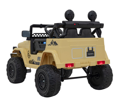 Toyota FJ Cruiser для дітей бежевий + пульт дистанційного керування + повний привід + LED аудіо + EVA + Free Start