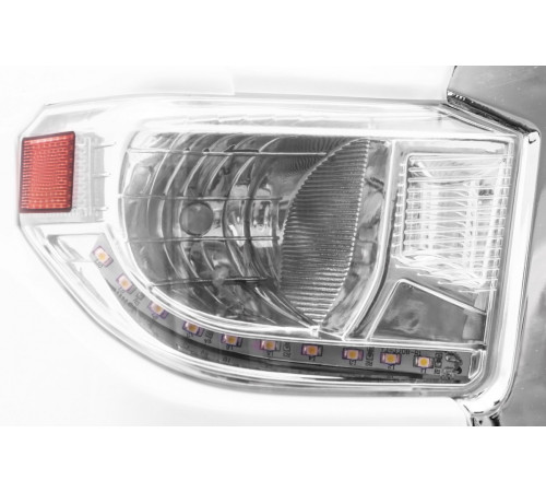 Дитяча акумуляторна машинка Toyota Tundra XXL Біла Дитяча акумуляторна машинка Toyota Tundra XXL Біла