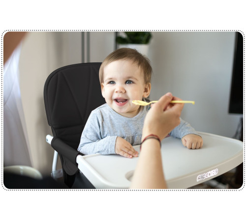 Стільчик для годування Ricokids Nuco 70 х 60 х 95 см - чорно-білий Стільчик для годування Ricokids Nuco 70 х 60 х 95 см - чорно-білий