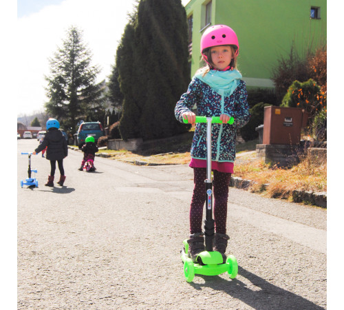 Шолом для роликових ковзанів/скейтборду WORKER Neonik - розмір S(52-55) / рожевий