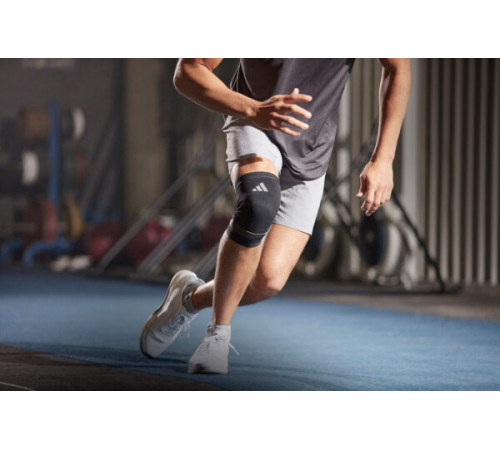 Ноколінник Adidas Innwell L, чорний