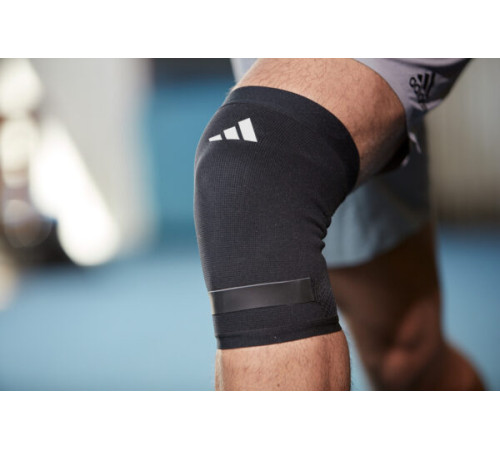 Наколінник Adidas Innwell XL, чорний