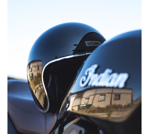 Мотоциклетний шолом W-TEC Angeric Gloss чорний XXL (63-64)