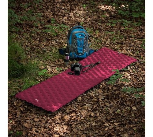 Килимок надувний NILS CAMP NC4007, 240 х 60 х 5 см - бордовий