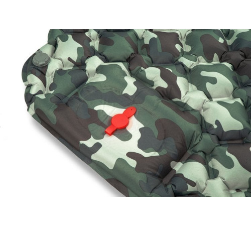 Матрац надувний Bestif Trekking BMT10 з вбудованим насосом 190x56 см, камуфляжний