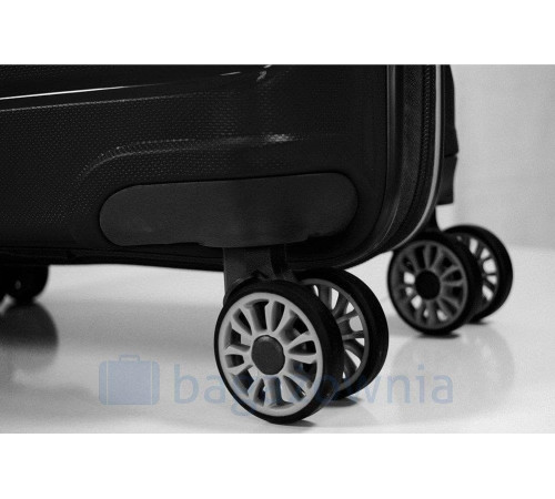 Комплект валіз Roncato Starlight 2.0 3400-01 чорний