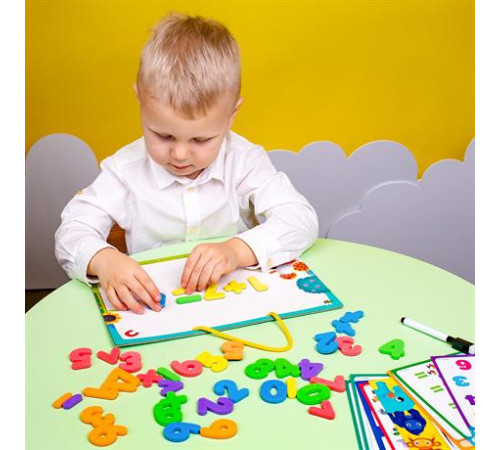 Магнітний набір Vladi Toys Математика з маркером (VT5411-16) Магнітний набір Vladi Toys Математика з маркером (VT5411-16)