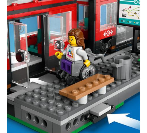 Конструктор LEGO City Трамвай і вокзал у центрі міста 811 ел. (60423) Конструктор LEGO City Трамвай і вокзал у центрі міста 811 ел. (60423)