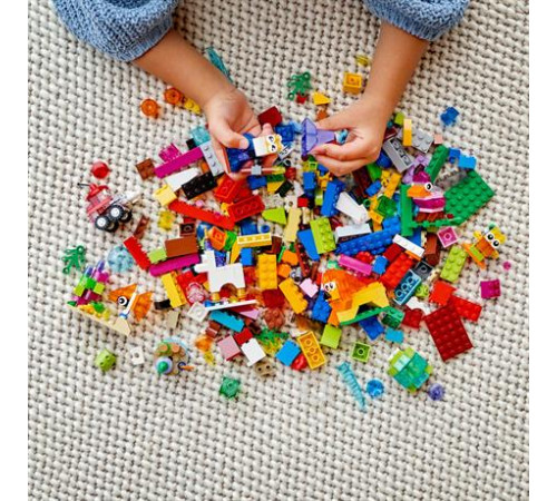 Конструктор LEGO Classic Прозорі кубики для творчості 500 ел. (11013) Конструктор LEGO Classic Прозорі кубики для творчості 500 ел. (11013)