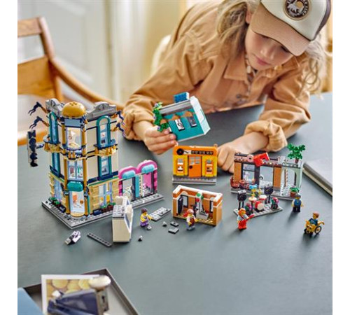 Конструктор LEGO Creator Центральна вулиця 3 в 1, 1459 ел. (31141) Конструктор LEGO Creator Центральна вулиця 3 в 1, 1459 ел. (31141)