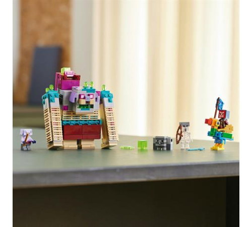 Конструктор LEGO Minecraft Схватка с пожирателем 420 ел. (21257)
