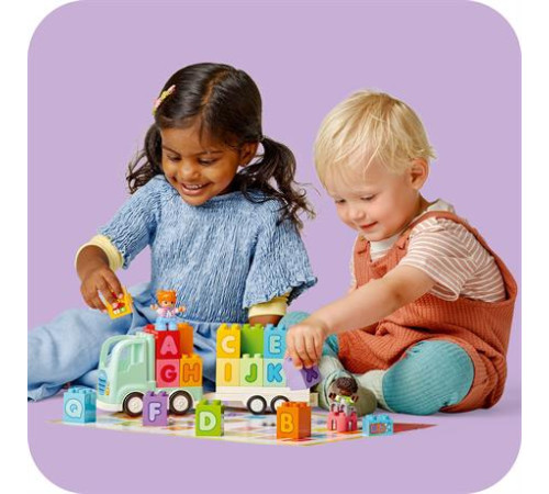 Конструктор LEGO DUPLO Town Вантажівка з абеткою 36 ел. (10421) Конструктор LEGO DUPLO Town Вантажівка з абеткою 36 ел. (10421)