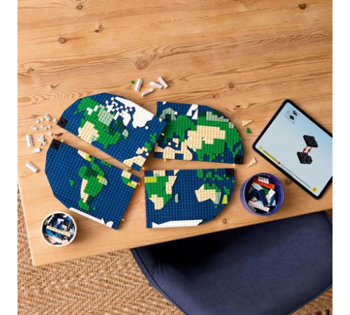 Конструктор LEGO Family Миті з подорожей 1231 ел. (41838) Конструктор LEGO Family Миті з подорожей 1231 ел. (41838)