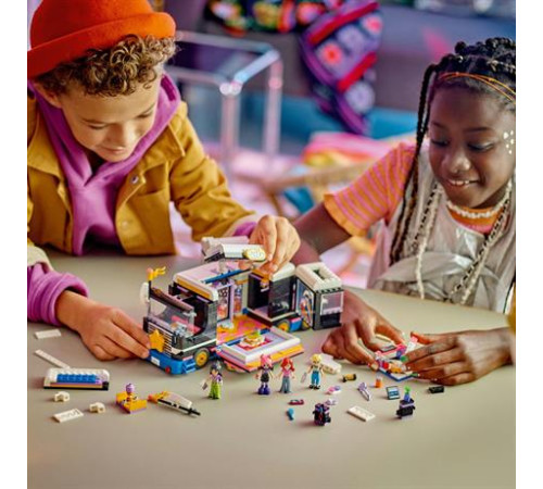 Конструктор LEGO Friends Автобус для музичного туру попзірки 845 ел. (42619) Конструктор LEGO Friends Автобус для музичного туру попзірки 845 ел. (42619)