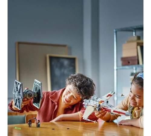 Конструктор LEGO Star Wars Збірний пакет Винищувач TIE і Корабель X-wing 1063 ел. (75393)