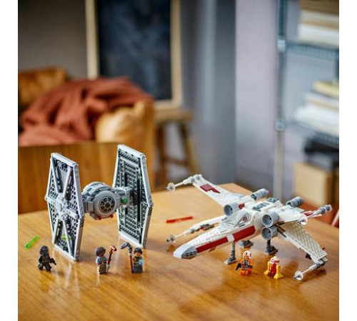 Конструктор LEGO Star Wars Збірний пакет Винищувач TIE і Корабель X-wing 1063 ел. (75393)