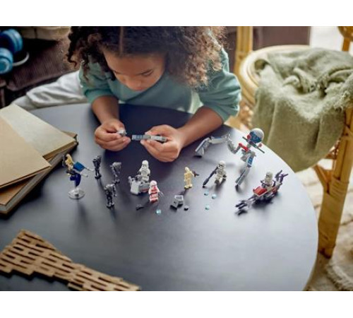 Конструктор LEGO Star Wars Клони-піхотинці й Бойовий дроїд, бойовий набір 215 ел. (75372) Конструктор LEGO Star Wars Клони-піхотинці й Бойовий дроїд, бойовий набір 215 ел. (75372)