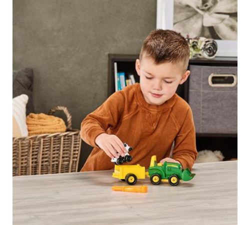 Конструктор John Deere Kids Трактор із ковшем і причепом (47209) Конструктор John Deere Kids Трактор із ковшем і причепом (47209)